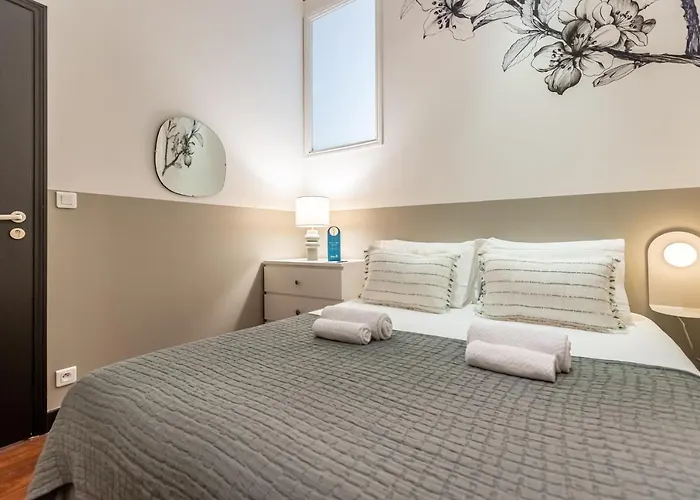 Sweett - Ponthieu V باريس